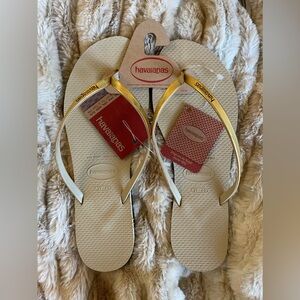 Havaianas Women's Gold Strap Flip Flops - Classic Slim